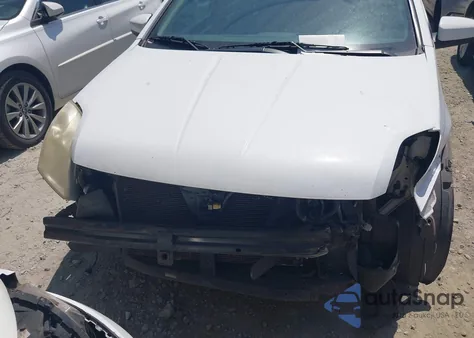 2008 Nissan Sentra 2.0S z USA, uszkodzony, nr VIN 3N1AB61E98L726694